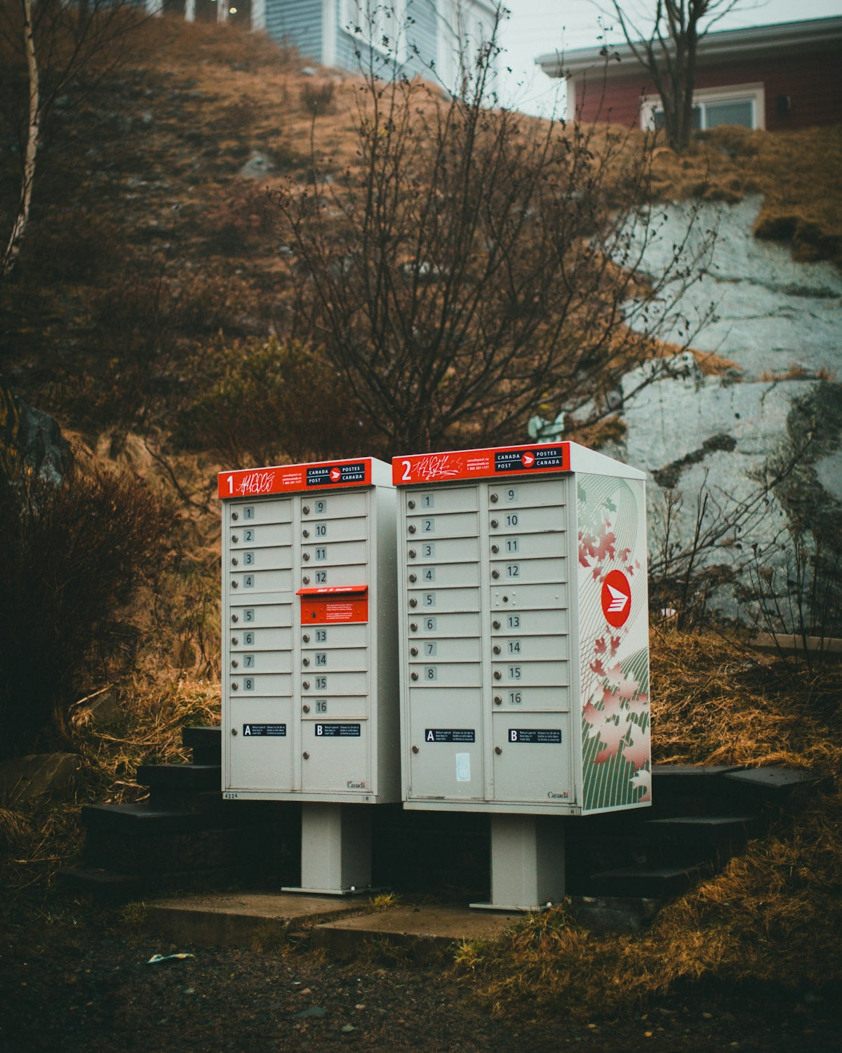 white and red coca cola vending machine