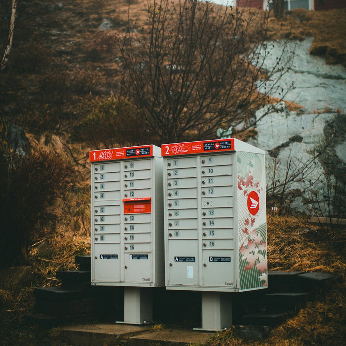 white and red coca cola vending machine