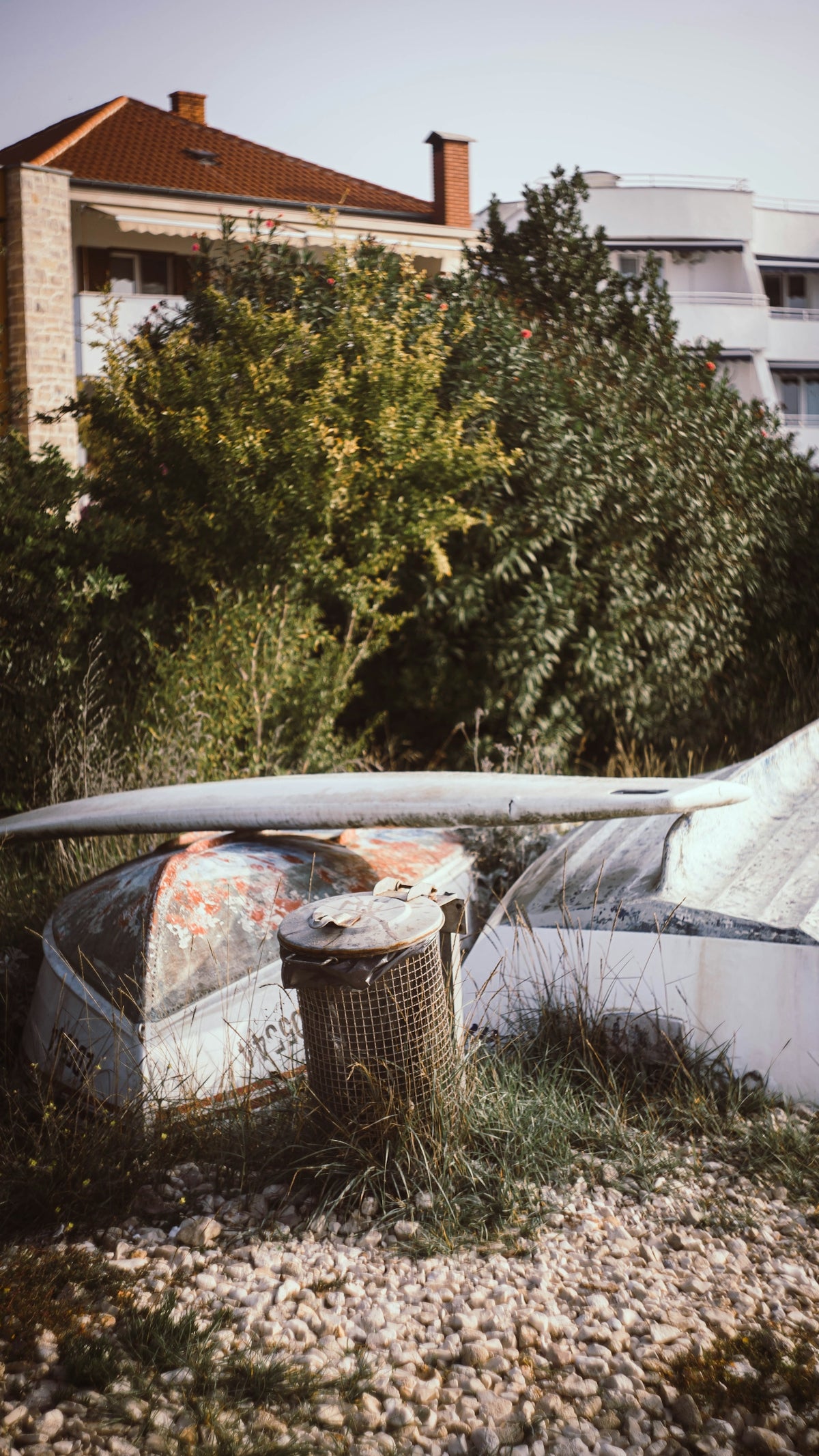 a garbage can outside